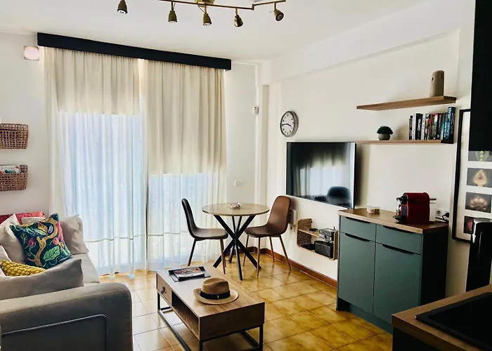 Summer Home: Sun And In A Prime Location * Arona